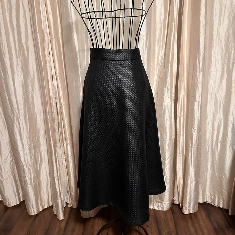 Banana Republic Black Textured Circle Skirt